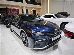 تۆیۆتا کامری